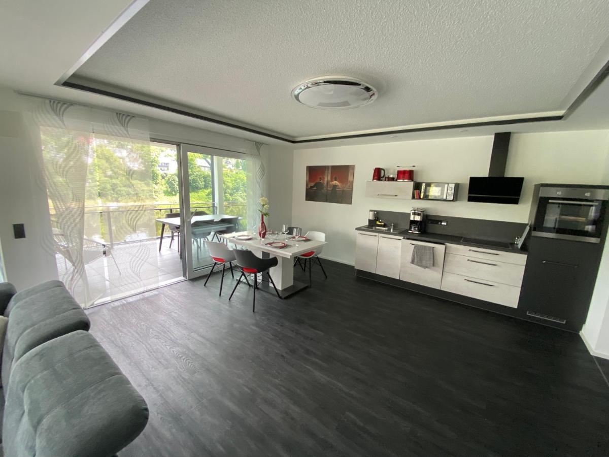 Apartments Saaldorf-Ferienhaus Mit 6 Apartments 45Qm-120Qm Direkt Am Thueringer Meer-Bleilochtalsperre Bad Lobenstein Kültér fotó