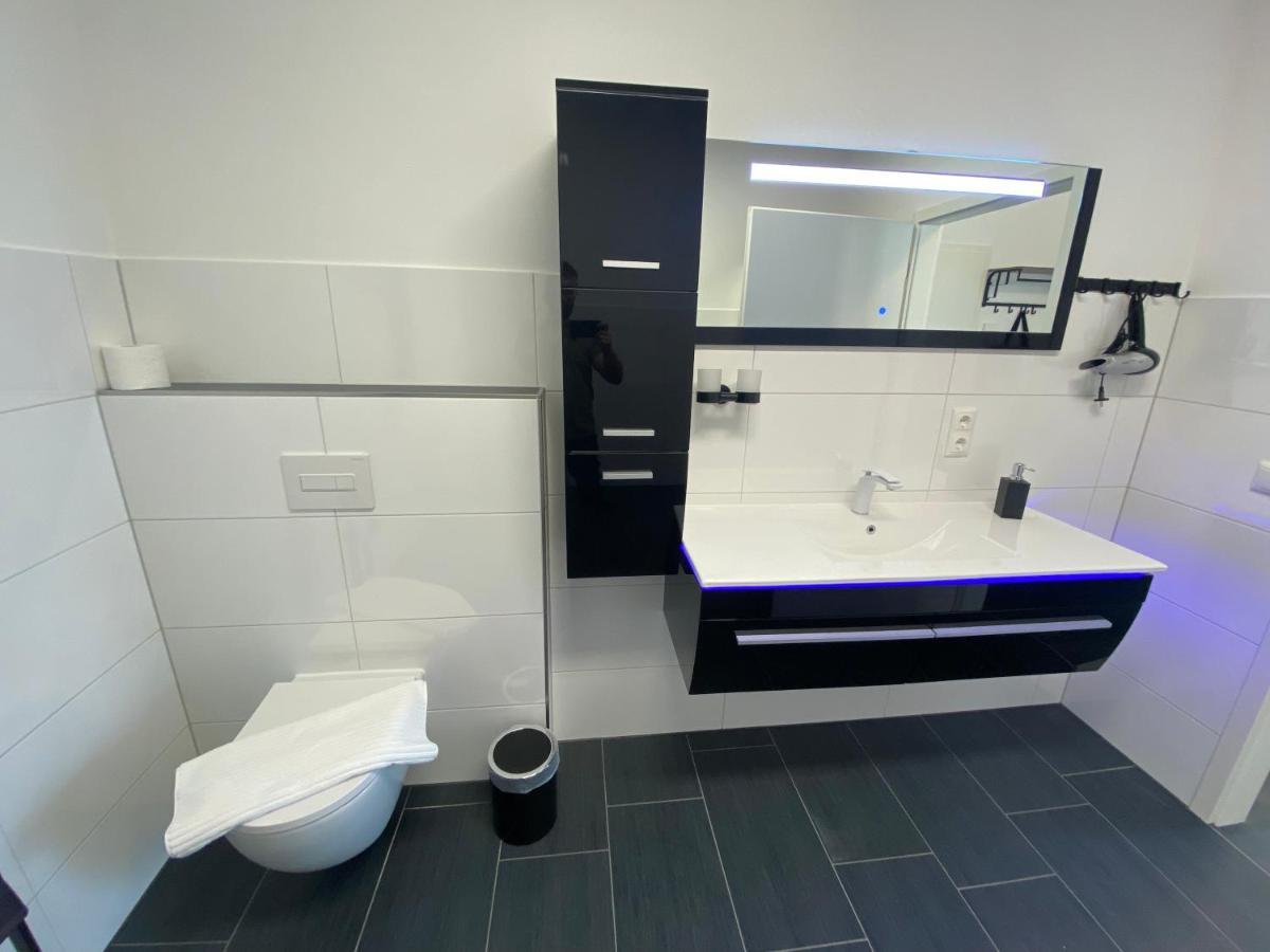 Apartments Saaldorf-Ferienhaus Mit 6 Apartments 45Qm-120Qm Direkt Am Thueringer Meer-Bleilochtalsperre Bad Lobenstein Kültér fotó